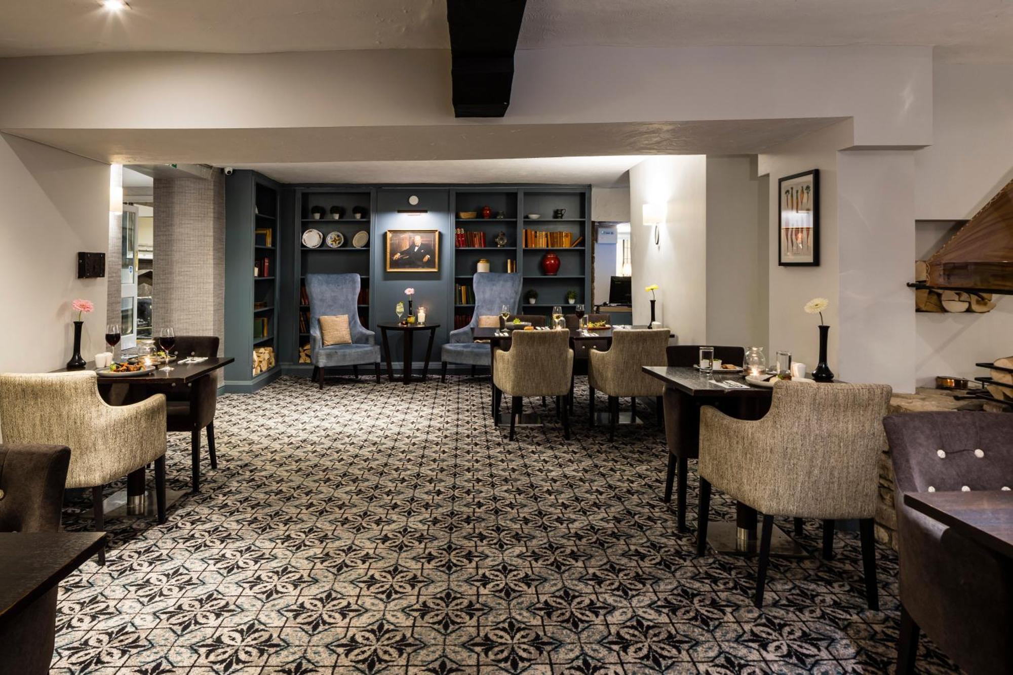 The Holt Hotel Steeple Aston Bagian luar foto