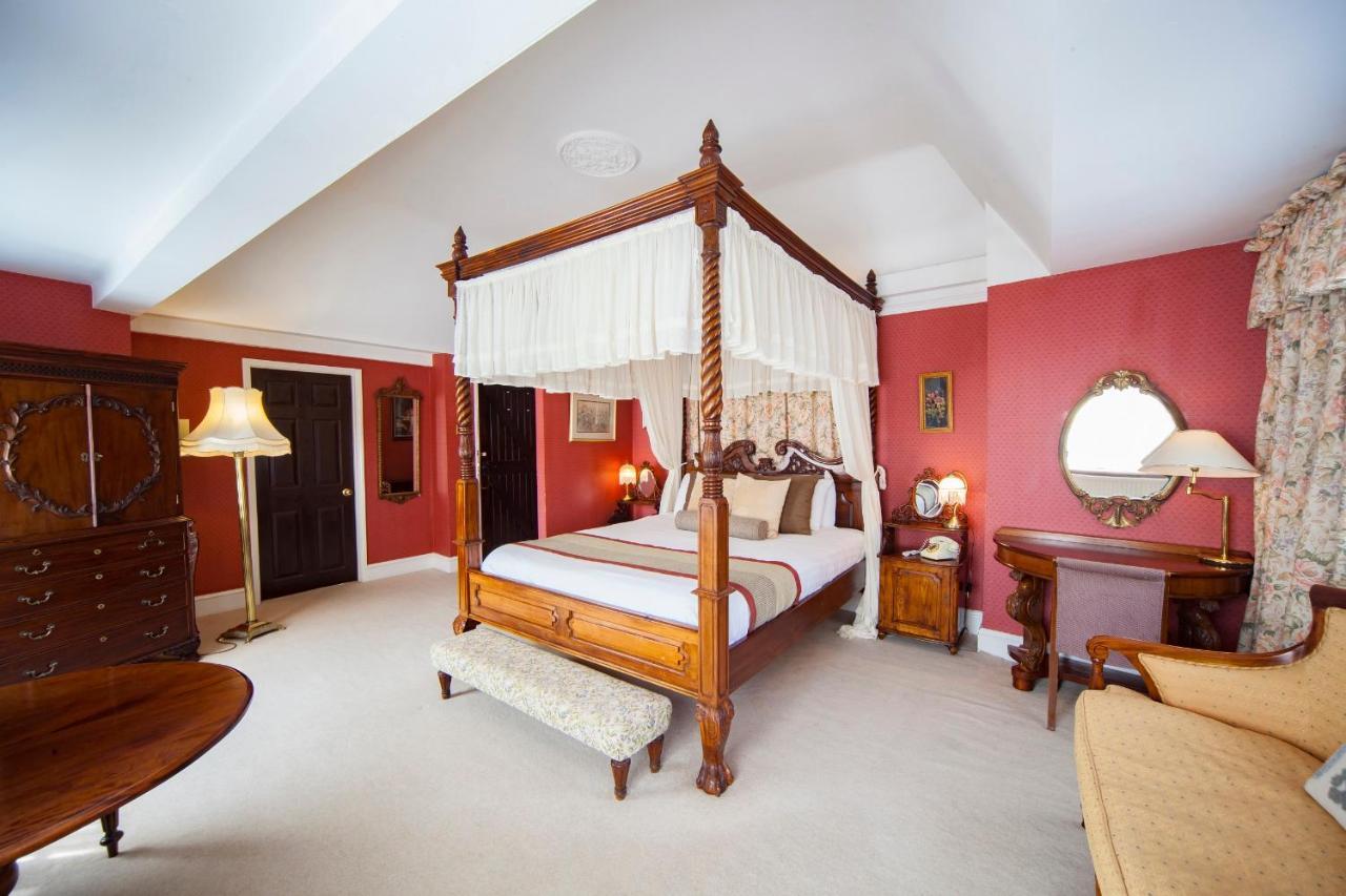The Holt Hotel Steeple Aston Bagian luar foto